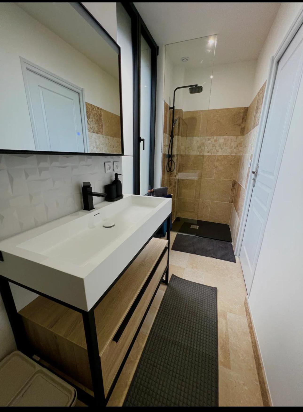 La Maison Du Faubourg Jacuzzi Vitry-le-François Eksteriør bilde